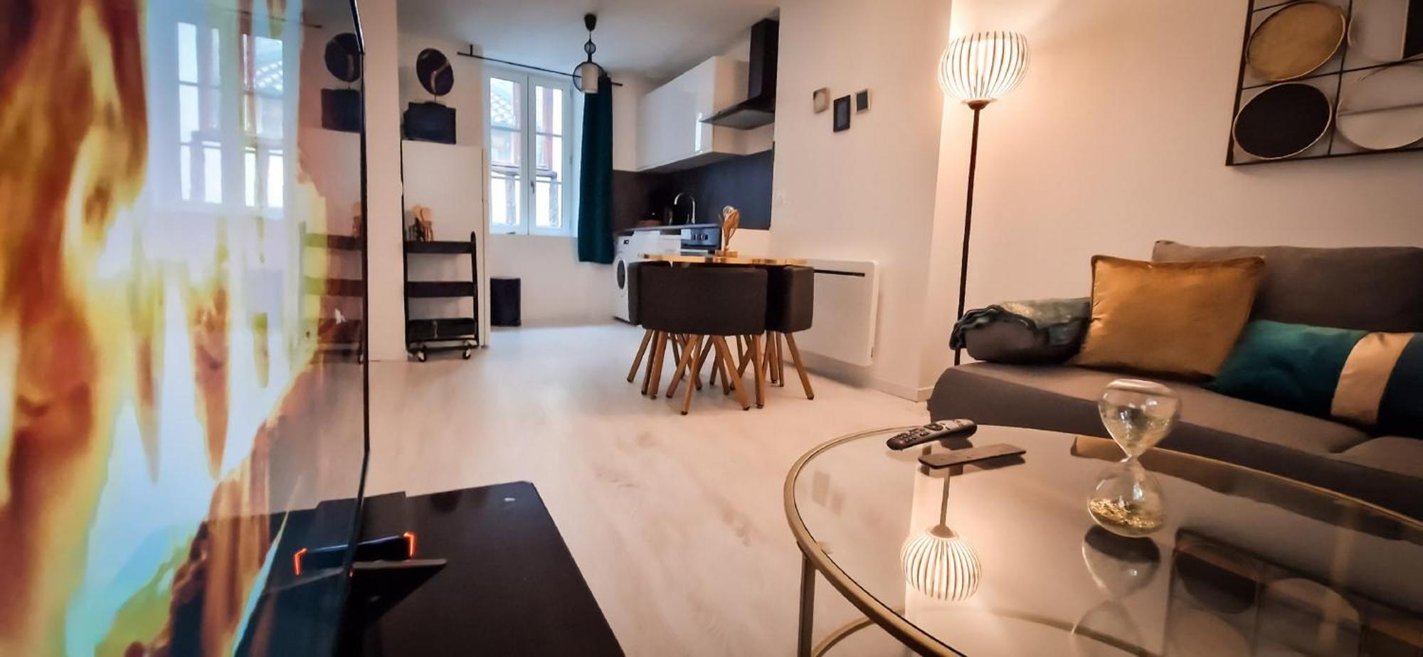 L'Art Deco 3 Etoiles Wifi, Netflix, Disney, Coeur De Bastide Villefranche-de-Rouergue Extérieur photo